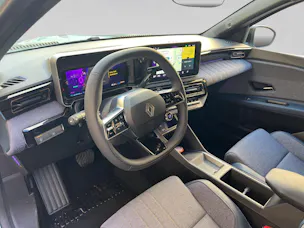 RENAULT R4 E-Tech Comfort Range 52 kWh Techno