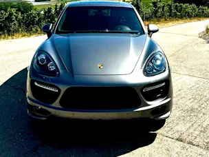 PORSCHE Cayenne GTS