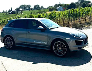 PORSCHE Cayenne GTS