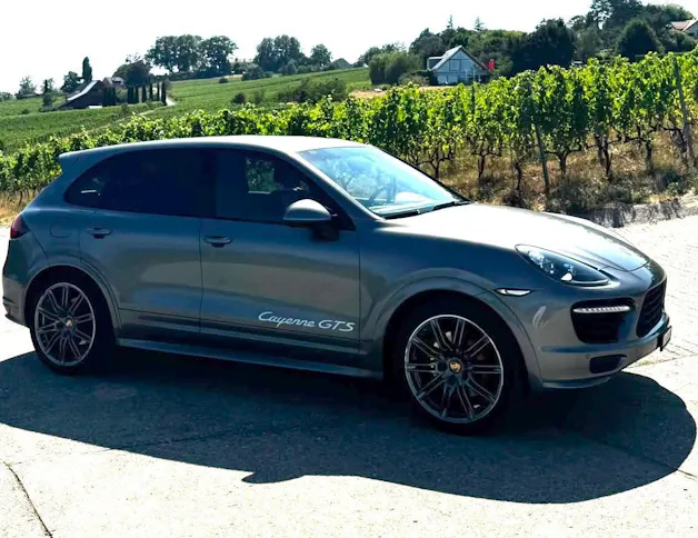 PORSCHE Cayenne GTS