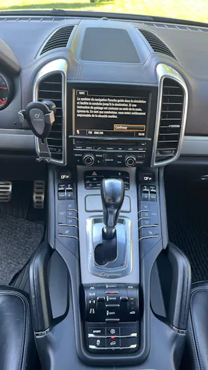 PORSCHE Cayenne GTS
