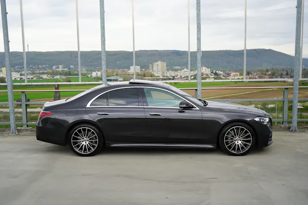 MERCEDES-BENZ S 500 4MATIC AMG LINE NIGHT 9G-TRONIC l 435 PS