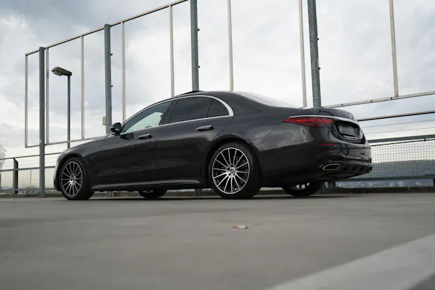 MERCEDES-BENZ S 500 4MATIC AMG LINE NIGHT 9G-TRONIC l 435 PS