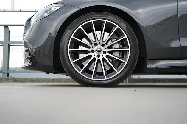 MERCEDES-BENZ S 500 4MATIC AMG LINE NIGHT 9G-TRONIC l 435 PS
