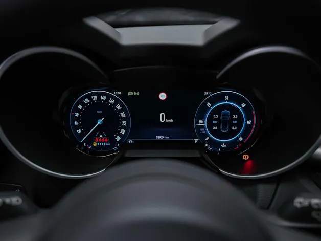 ALFA ROMEO Stelvio 2.2 JTDM Sprint Q4 AT8 *Assistenten*Sitzheizung*Lenkradheizung*