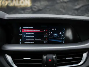 ALFA ROMEO Stelvio 2.2 JTDM Sprint Q4 AT8 *Assistenten*Sitzheizung*Lenkradheizung*