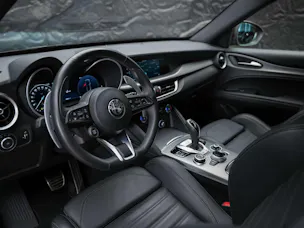 ALFA ROMEO Stelvio 2.2 JTDM Sprint Q4 AT8 *Assistenten*Sitzheizung*Lenkradheizung*