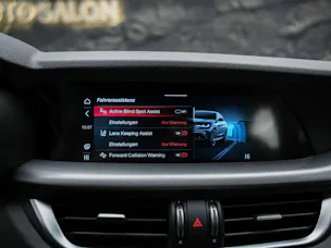 ALFA ROMEO Stelvio 2.2 JTDM Sprint Q4 AT8 *Assistenten*Sitzheizung*Lenkradheizung*