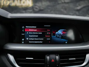 ALFA ROMEO Stelvio 2.2 JTDM Sprint Q4 AT8 *Assistenten*Sitzheizung*Lenkradheizung*
