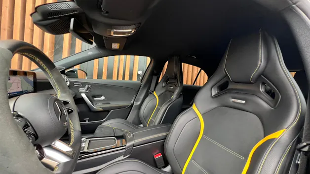 MERCEDES-BENZ A 45 S AMG 4MATIC+ SPEEDSHIFT AERO BLACK l 421 PS