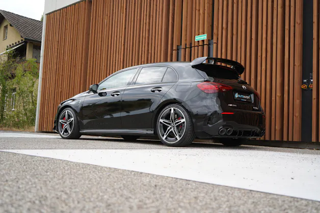 MERCEDES-BENZ A 45 S AMG 4MATIC+ SPEEDSHIFT AERO BLACK l 421 PS