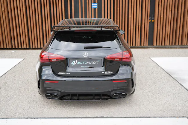 MERCEDES-BENZ A 45 S AMG 4MATIC+ SPEEDSHIFT AERO BLACK l 421 PS