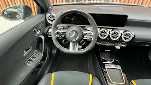 MERCEDES-BENZ A 45 S AMG 4MATIC+ SPEEDSHIFT AERO BLACK l 421 PS