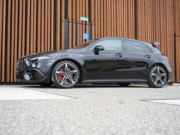 MERCEDES-BENZ A 45 S AMG 4MATIC+ SPEEDSHIFT AERO BLACK l 421 PS
