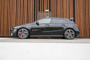 MERCEDES-BENZ A 45 S AMG 4MATIC+ SPEEDSHIFT AERO BLACK l 421 PS