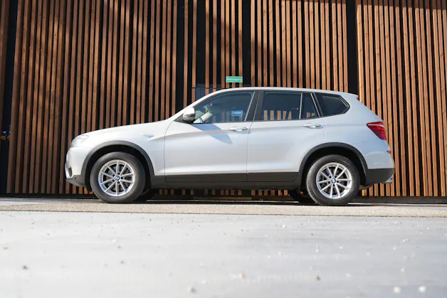BMW X3 xDRIVE 20i STEPTRONIC l 184 PS