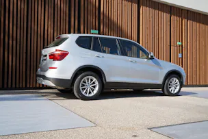 BMW X3 xDRIVE 20i STEPTRONIC l 184 PS