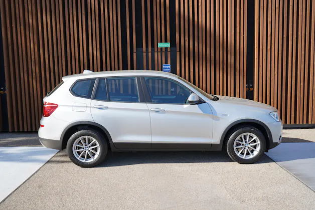 BMW X3 xDRIVE 20i STEPTRONIC l 184 PS
