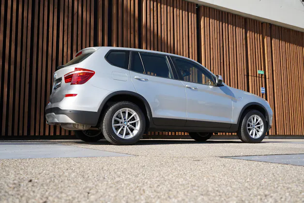 BMW X3 xDRIVE 20i STEPTRONIC l 184 PS