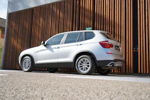 BMW X3 xDRIVE 20i STEPTRONIC l 184 PS