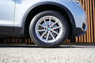 BMW X3 xDRIVE 20i STEPTRONIC l 184 PS