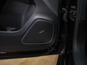 MERCEDES-BENZ A 35 AMG 4Matic Speedshift *CH -Fahrzeug*Panorama*Burmester*El. Sitze mit Memory*