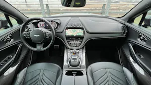 ASTON MARTIN DBX 707 4.0 V8 BI-TURBO BLACK l 707 PS
