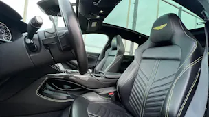 ASTON MARTIN DBX 707 4.0 V8 BI-TURBO BLACK l 707 PS