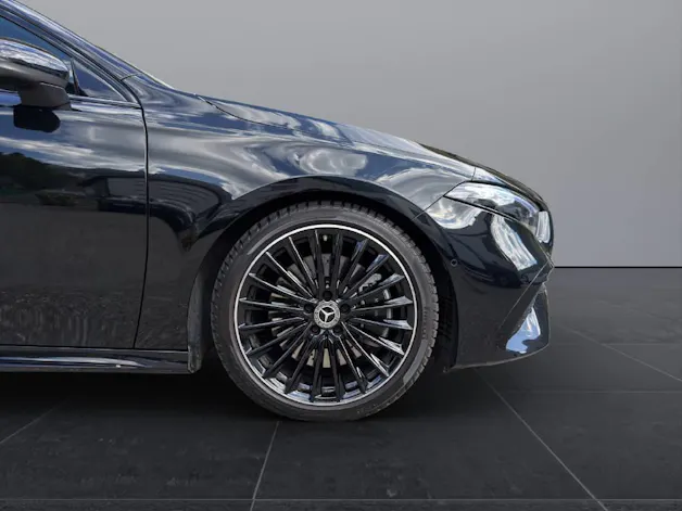 MERCEDES-BENZ A 250 AMG Line 4m