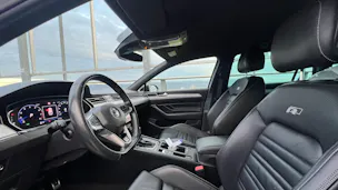 VW PASSAT VARIANT 2.0 TSI R-LINE EDITION BLACK 4MOTION DSG l 272 PS