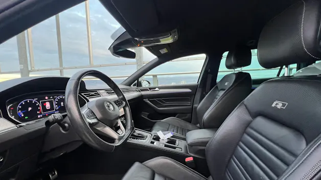 VW PASSAT VARIANT 2.0 TSI R-LINE EDITION BLACK 4MOTION DSG l 272 PS