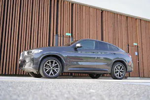 BMW X4 xDRIVE 48V 30i M SPORT PLUS STEPTRONIC l 245 PS