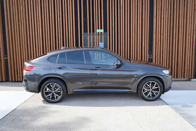 BMW X4 xDRIVE 48V 30i M SPORT PLUS STEPTRONIC l 245 PS