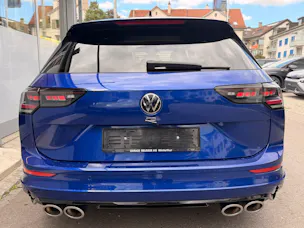 VW Golf Variant 2.0 TSI 333 PS 4MOTION R BLACK STYLE *** PANORAMAGLASDACH & LEDER VIENNA ***