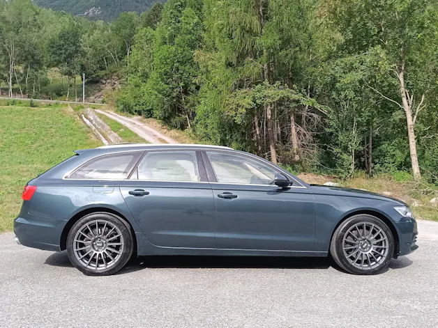 AUDI A6 Avant 3.0 TDI V6 quattro S-tronic