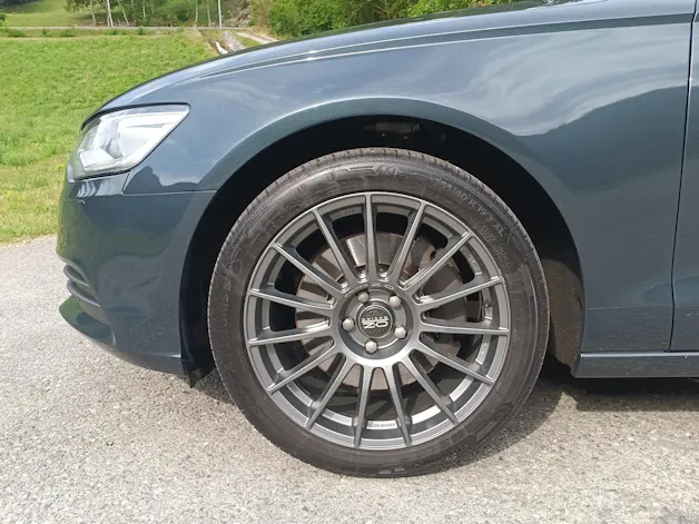 AUDI A6 Avant 3.0 TDI V6 quattro S-tronic
