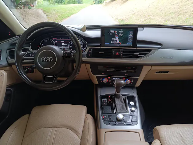 AUDI A6 Avant 3.0 TDI V6 quattro S-tronic