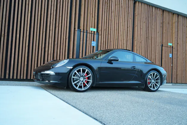 PORSCHE 911 CARRERA S PDK l 400 PS