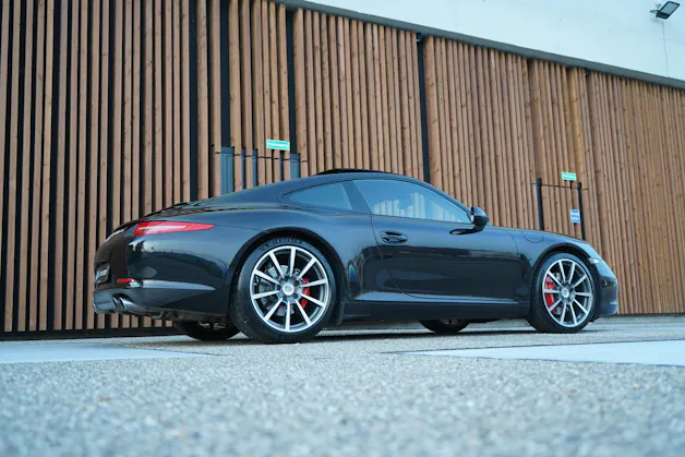 PORSCHE 911 CARRERA S PDK l 400 PS