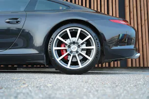 PORSCHE 911 CARRERA S PDK l 400 PS