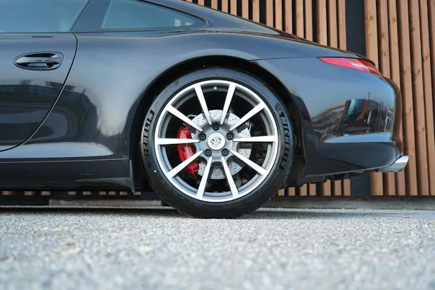 PORSCHE 911 CARRERA S PDK l 400 PS