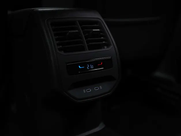 CUPRA LEON 2.0 TDI DSG *NEUES MODELL*Werksgarantie*Matrix LED*Lenkradheizung*Assistenten*