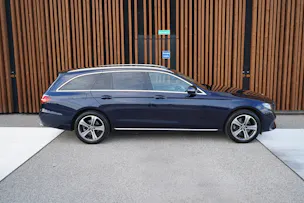 MERCEDES-BENZ E 220 d SWISS STAR AVANTGARDE 4MATIC 9G-TRONIC l 194 PS