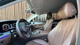 MERCEDES-BENZ E 220 d SWISS STAR AVANTGARDE 4MATIC 9G-TRONIC l 194 PS