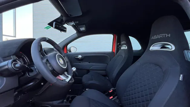 FIAT 595 1.4 16V TURBO ABARTH 595 GRAND PRIX EDITION l 165 PS