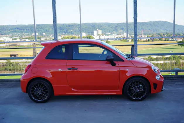FIAT 595 1.4 16V TURBO ABARTH 595 GRAND PRIX EDITION l 165 PS