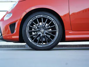 FIAT 595 1.4 16V TURBO ABARTH 595 GRAND PRIX EDITION l 165 PS