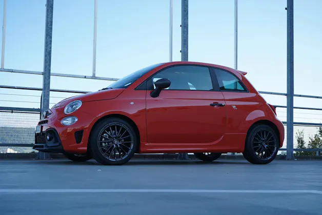FIAT 595 1.4 16V TURBO ABARTH 595 GRAND PRIX EDITION l 165 PS