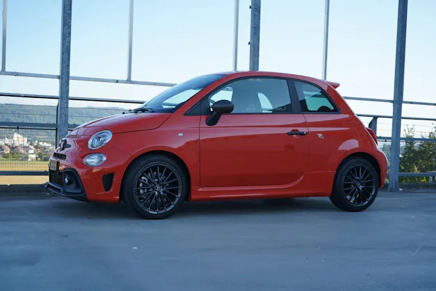 FIAT 595 1.4 16V TURBO ABARTH 595 GRAND PRIX EDITION l 165 PS