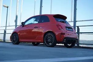 FIAT 595 1.4 16V TURBO ABARTH 595 GRAND PRIX EDITION l 165 PS